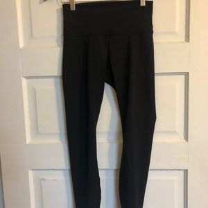 Lululemon wunder under 7/8 length. Size 6.